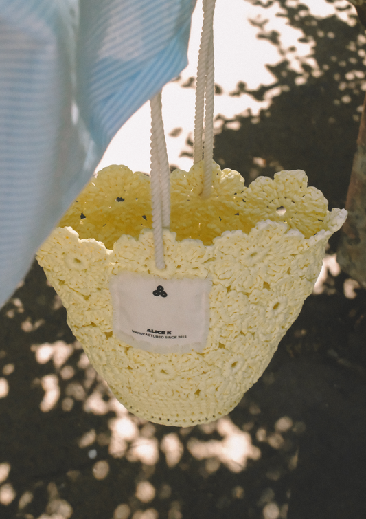 Квіткова сумка з рафії