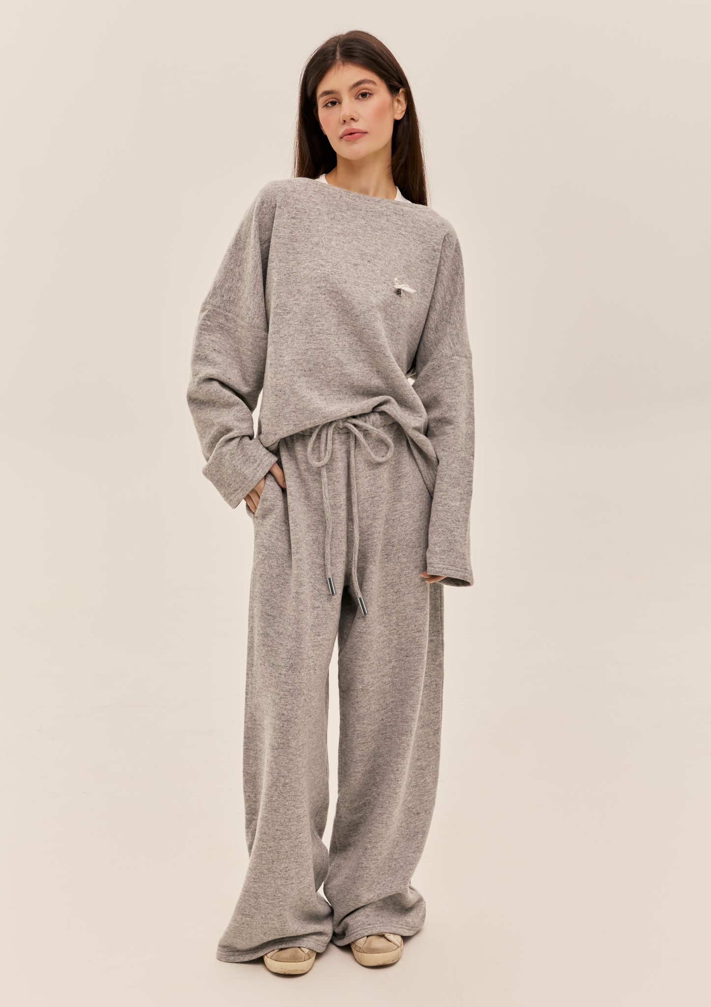 Брюки з кашеміру в сірому кольорі